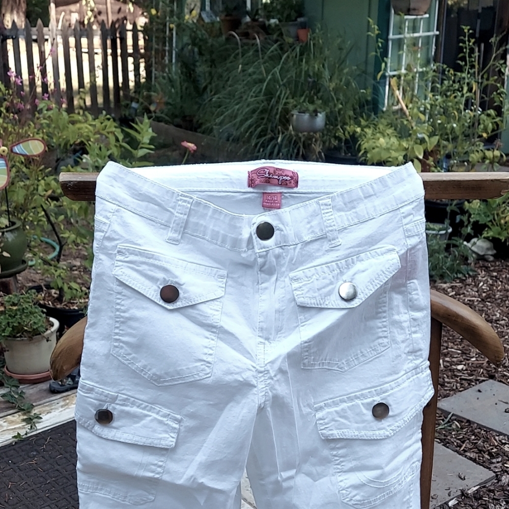 Shampoo Capris - Picture 2 of 5